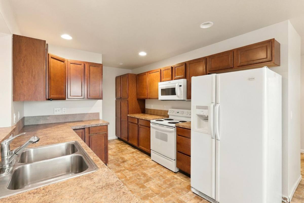 2962 S Proctor St #B, Tacoma, WA 98409 - House for Rent - Image 7