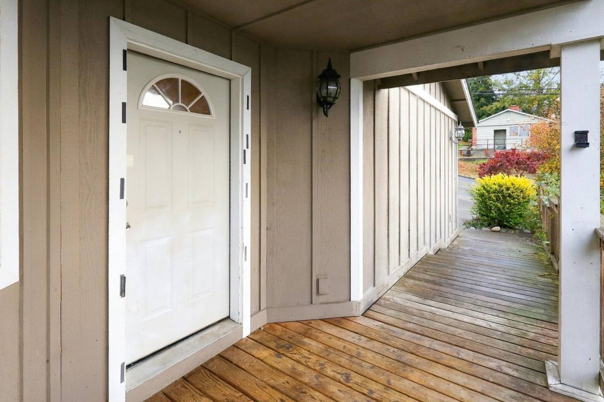 2962 S Proctor St #B, Tacoma, WA 98409 - House for Rent - Image 3