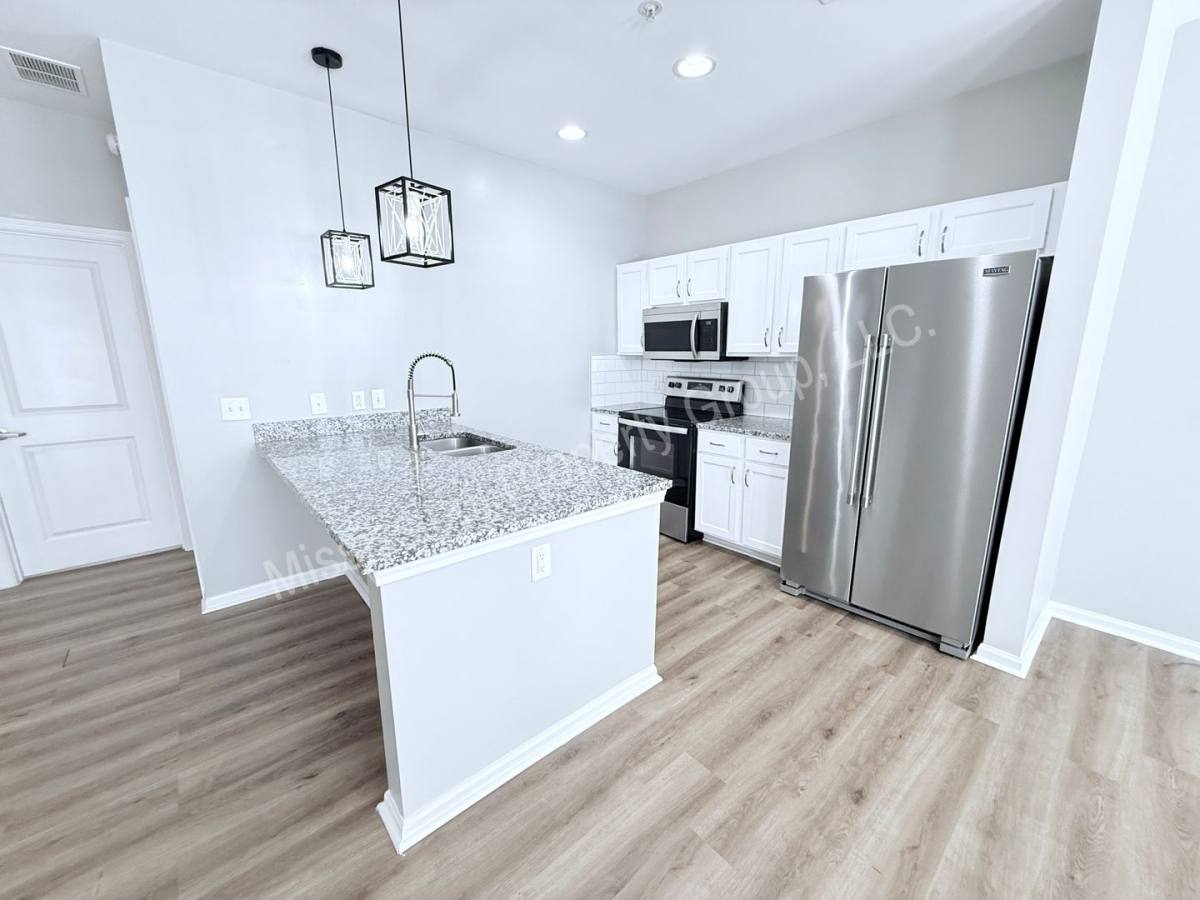 242 Town Center Dr, Oxford, MS 38655 - Townhouse for Rent - Image 5