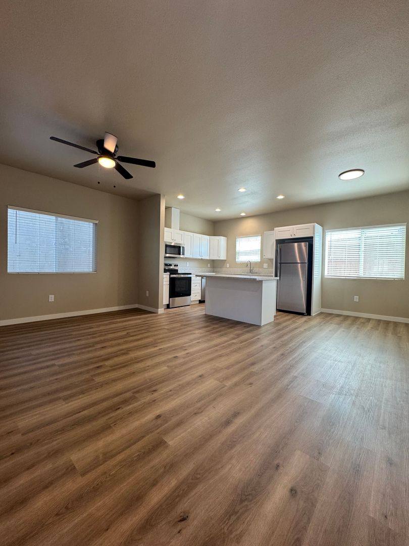 6275 N Sacramento St, Lodi, CA 95240 - House for Rent - Image 4