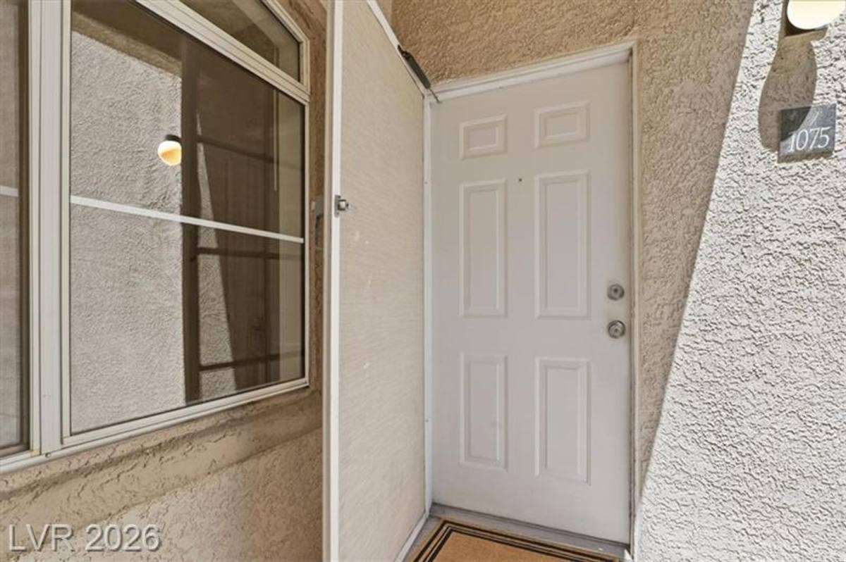 5415 W Harmon Ave #1075, Las Vegas, NV 89103 - Condo for Rent - Image 4