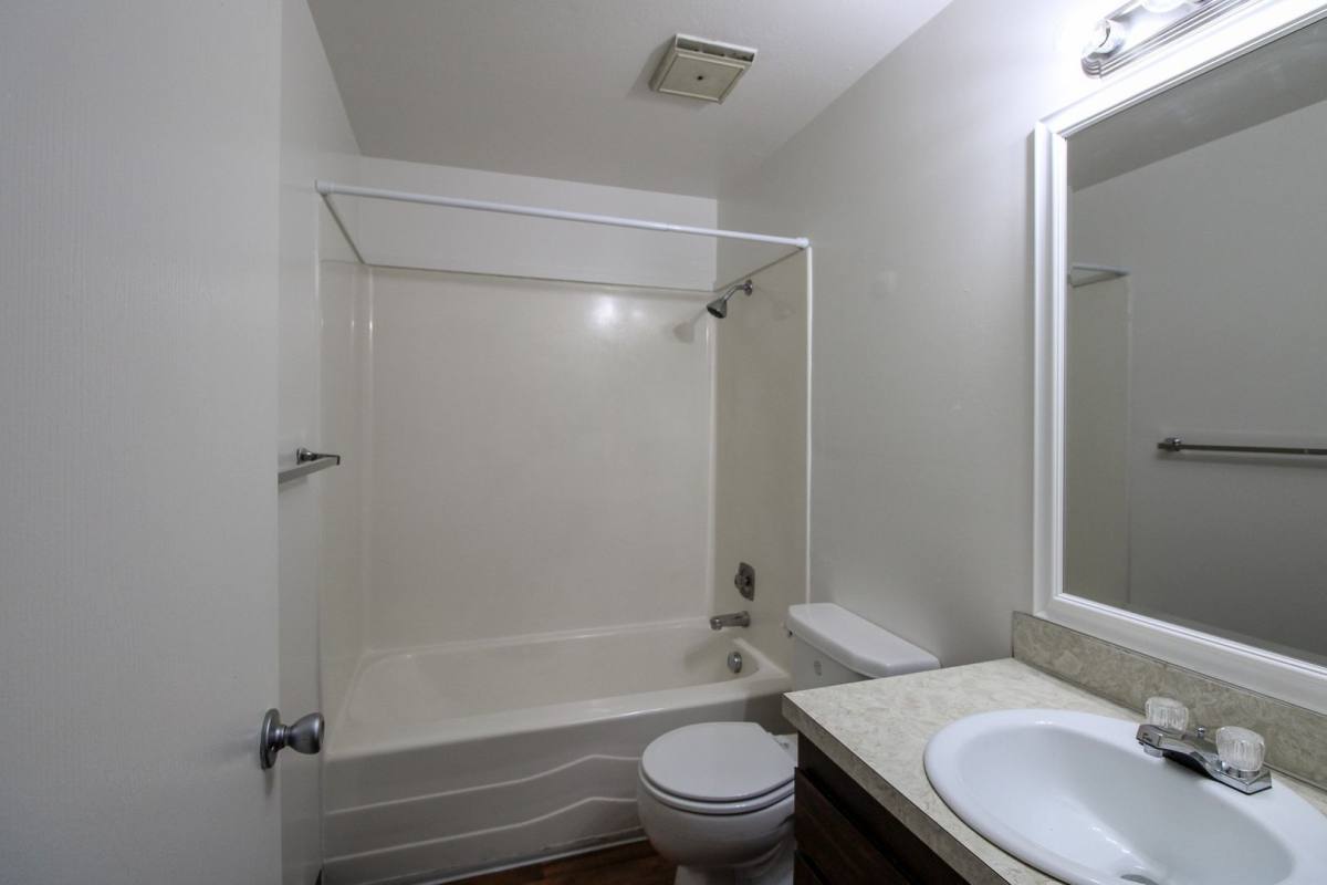 390-414 Madrona Ave S, Salem, OR 97302 - Apartment for Rent - Image 9