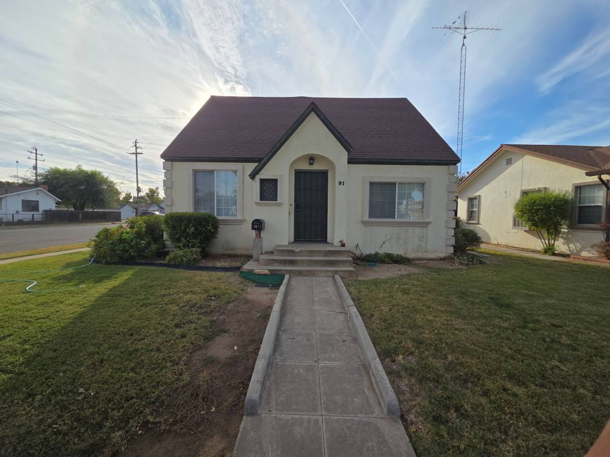 House for rent at 91 6th St, Gustine, CA 95322