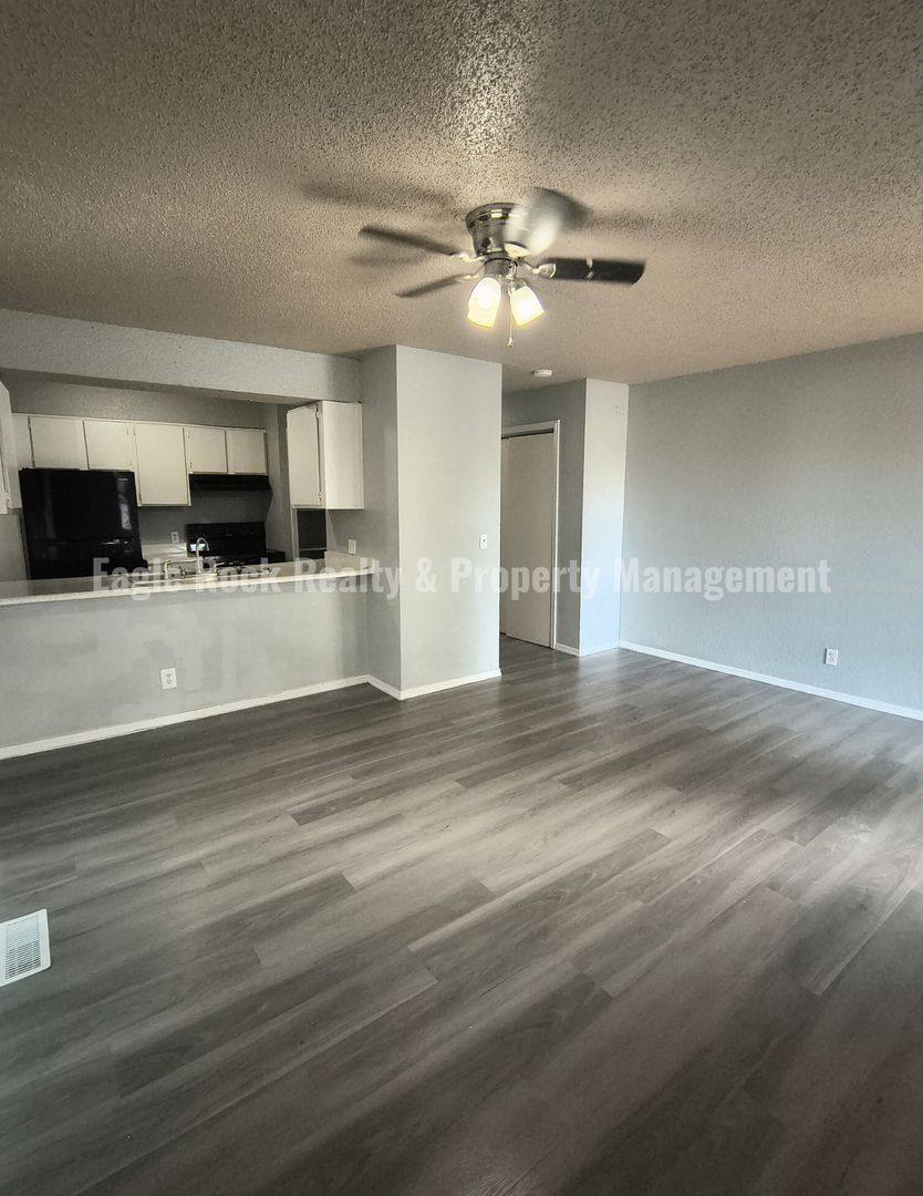 2201 S 116th E Avenue-Duplex, Tulsa, OK 74129 - Townhouse for Rent - Image 5