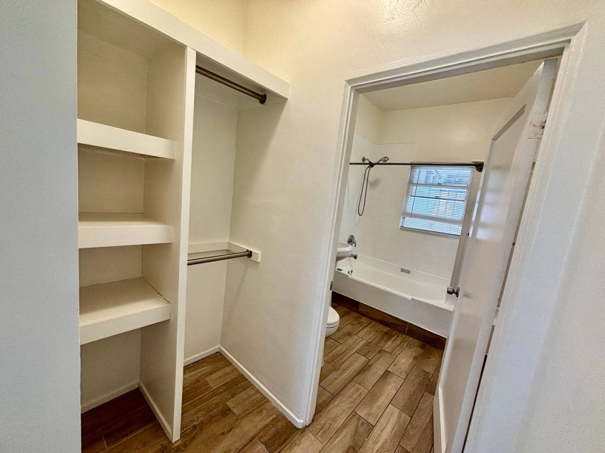 4118 Adams Ave #5, San Diego, CA 92116 - Apartment for Rent - Image 5