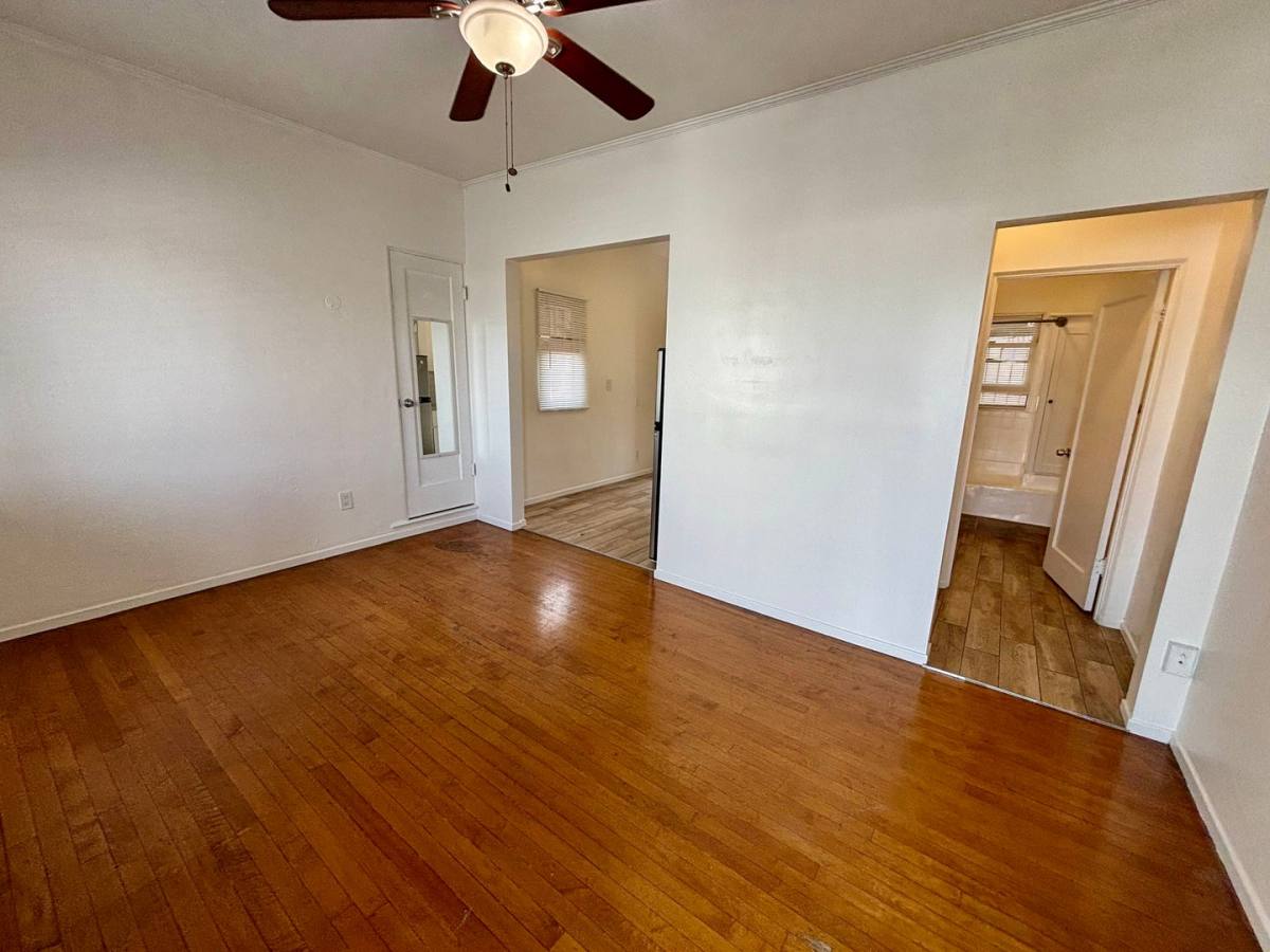 4118 Adams Ave #5, San Diego, CA 92116 - Apartment for Rent - Image 2