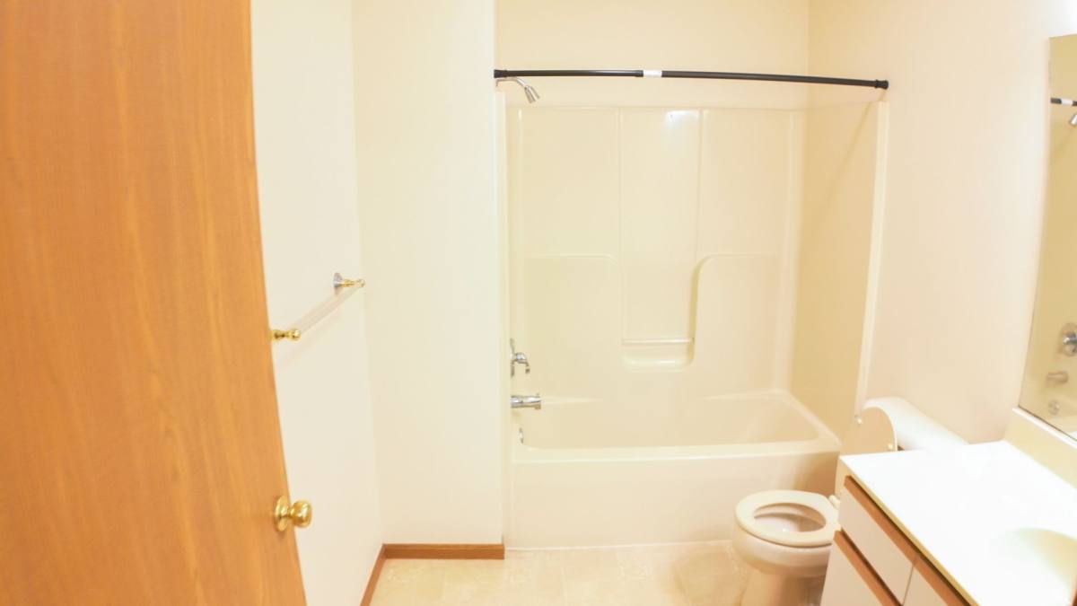3213 Hidden Place, Eau Claire, WI 54701 - Apartment for Rent - Image 7