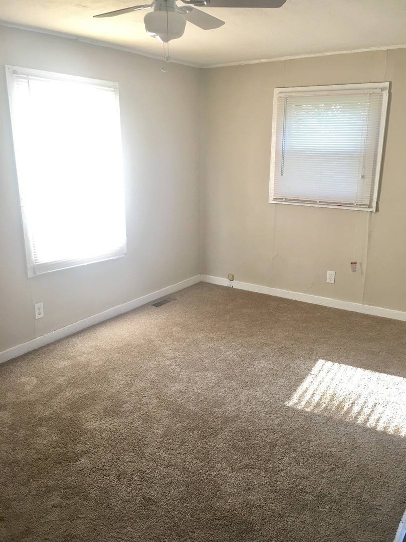 102 S Elm St, Gastonia, NC 28052 - House for Rent - Image 7