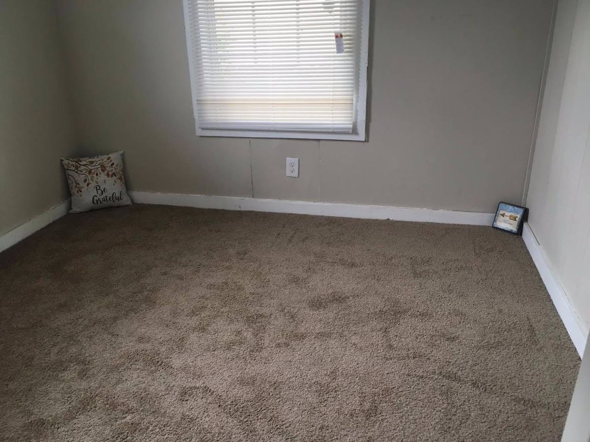 102 S Elm St, Gastonia, NC 28052 - House for Rent - Image 10