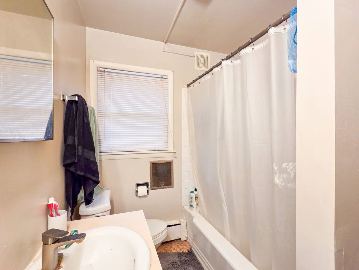 913 High St, Madison, WI 53715 - Apartment for Rent - Image 6