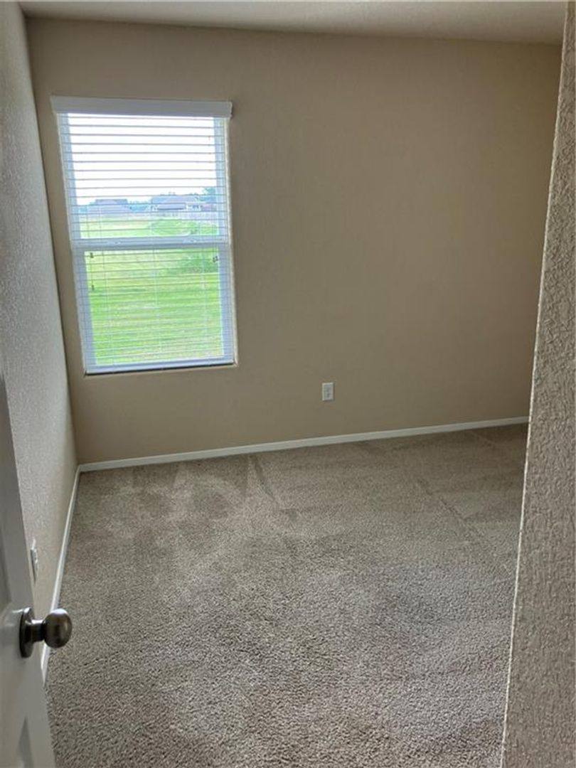 709 NW 67th Ave, Bentonville, AR 72713 - House for Rent - Image 6
