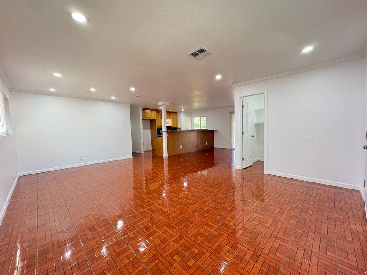 716 Clinton Dr, Stockton, CA 95210 - House for Rent - Image 3