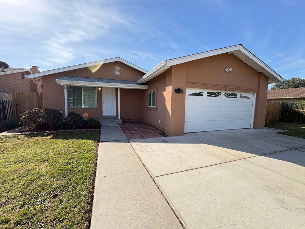 716 Clinton Dr, Stockton, CA 95210 - House for Rent - Image 2