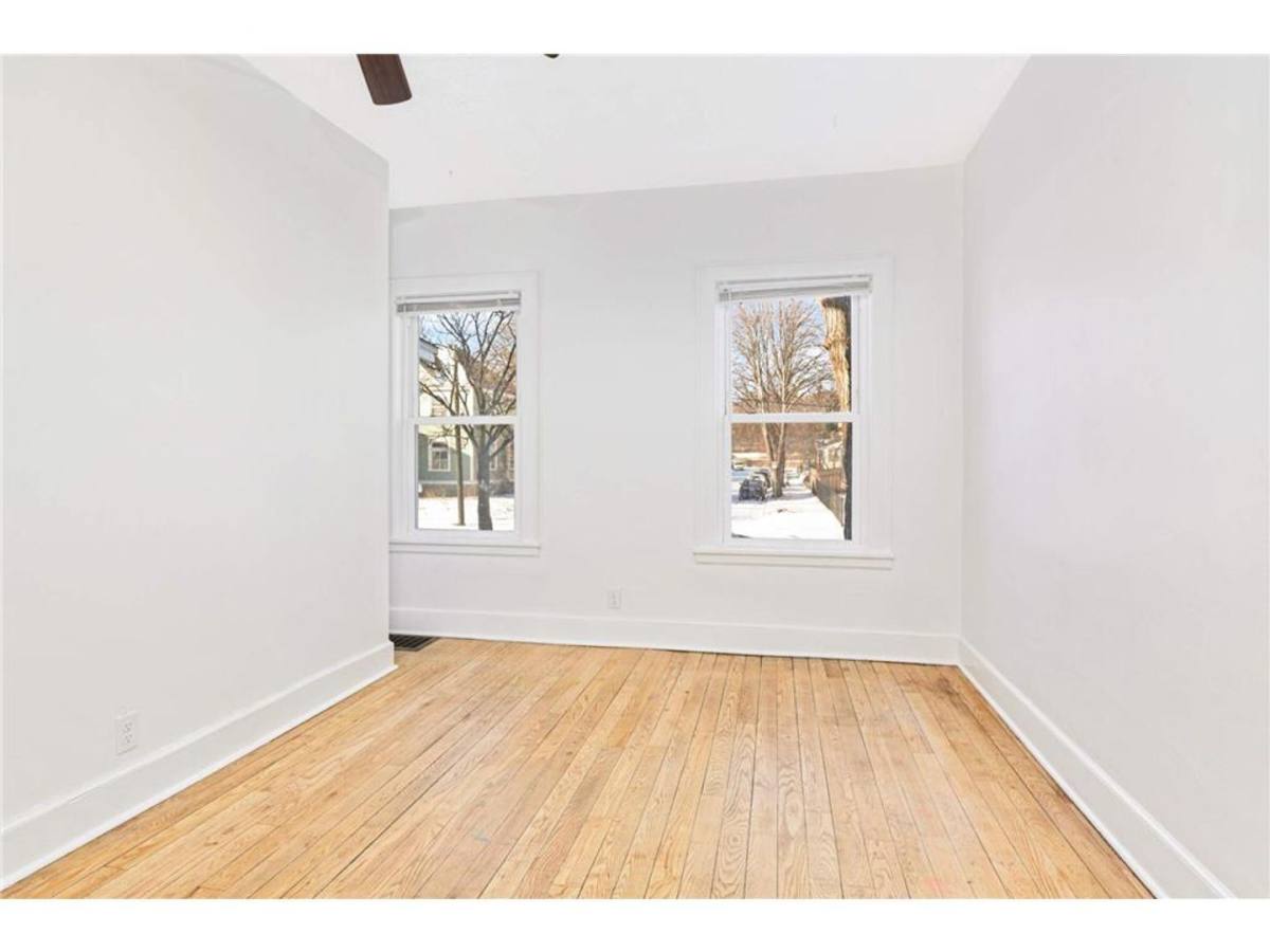 32 Douglas St, St. Paul, MN 55102 - Apartment for Rent - Image 9