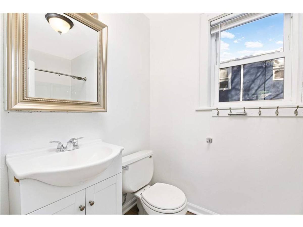 32 Douglas St, St. Paul, MN 55102 - Apartment for Rent - Image 10