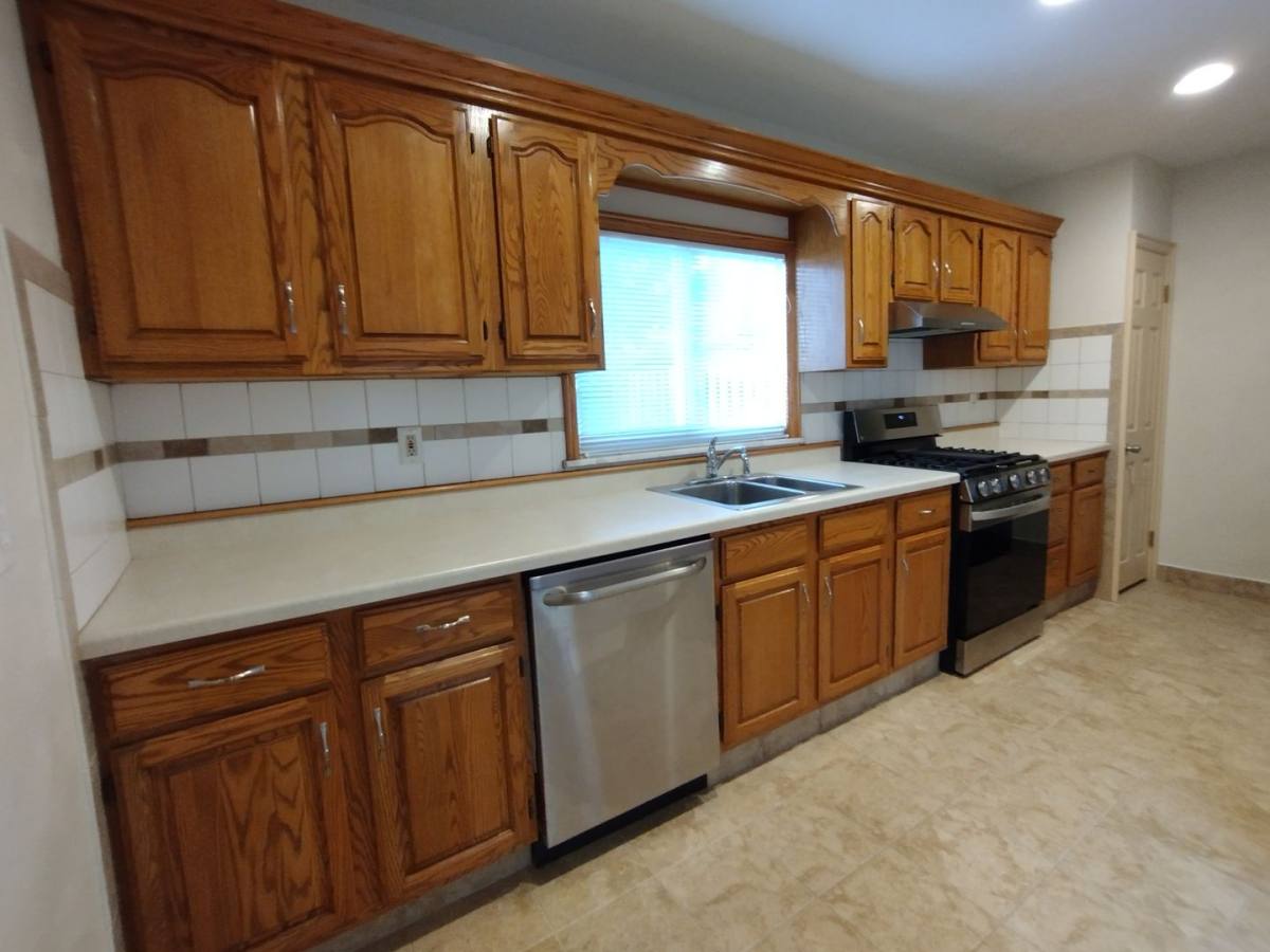 409 Gettysburg St, Pittsburgh, PA 15206 - Apartment for Rent - Image 2
