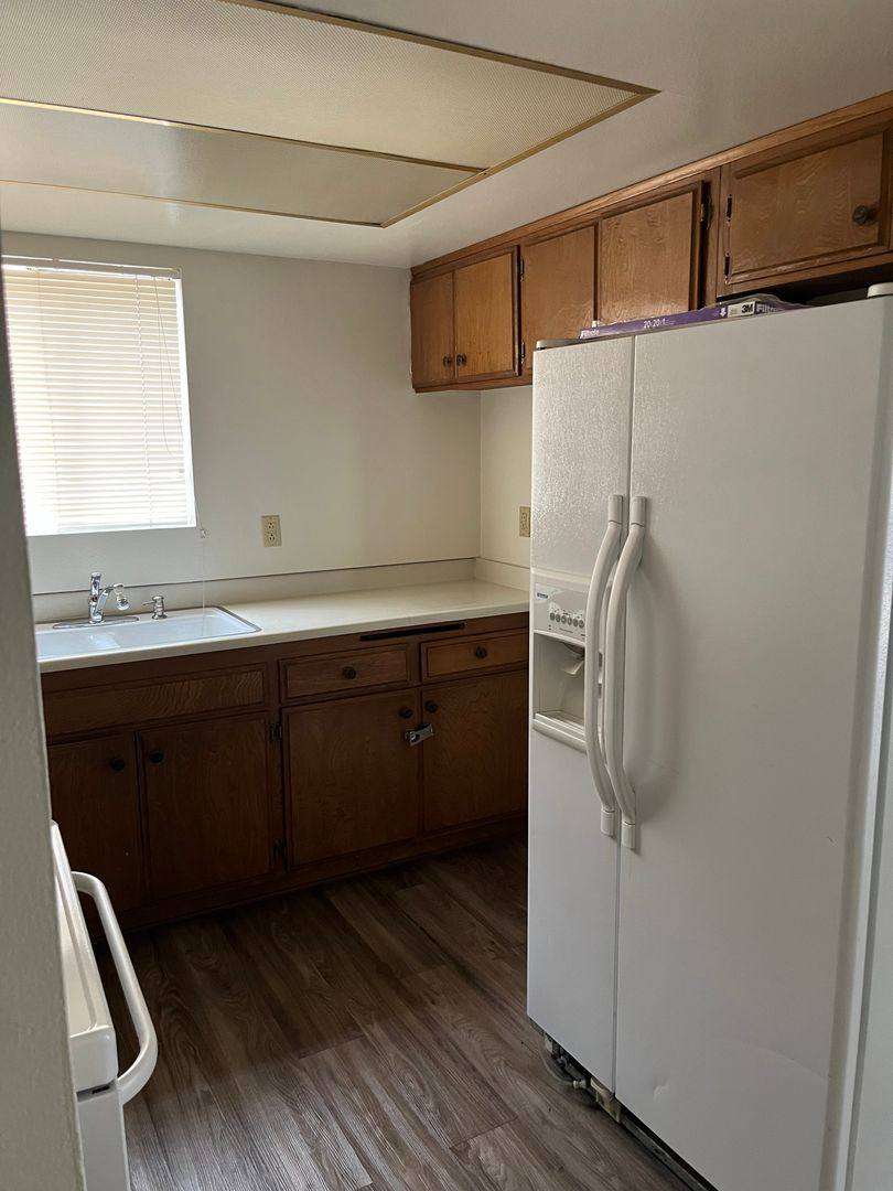 1308 N Jones, Las Vegas, NV 89108 - Townhouse for Rent - Image 10