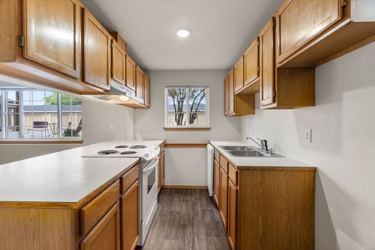 306 Centre St S, Rainier, WA 98576 - Apartment for Rent - Image 9