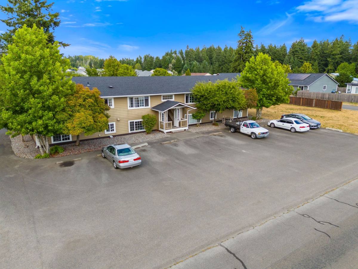 306 Centre St S, Rainier, WA 98576 - Apartment for Rent - Image 6