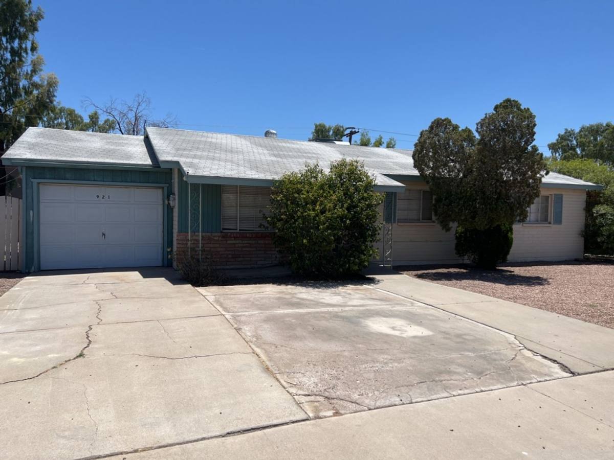 House for rent at 921 W 19th St, Tempe, AZ 85281