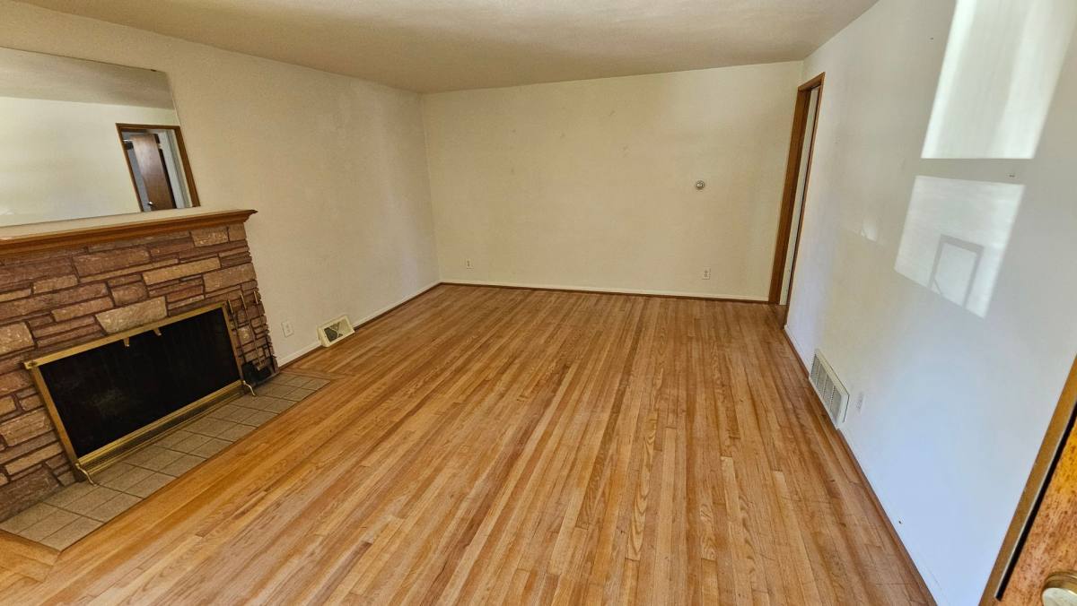 2551-53 24th Ave E, Seattle, WA 98112 - Apartment for Rent - Image 3
