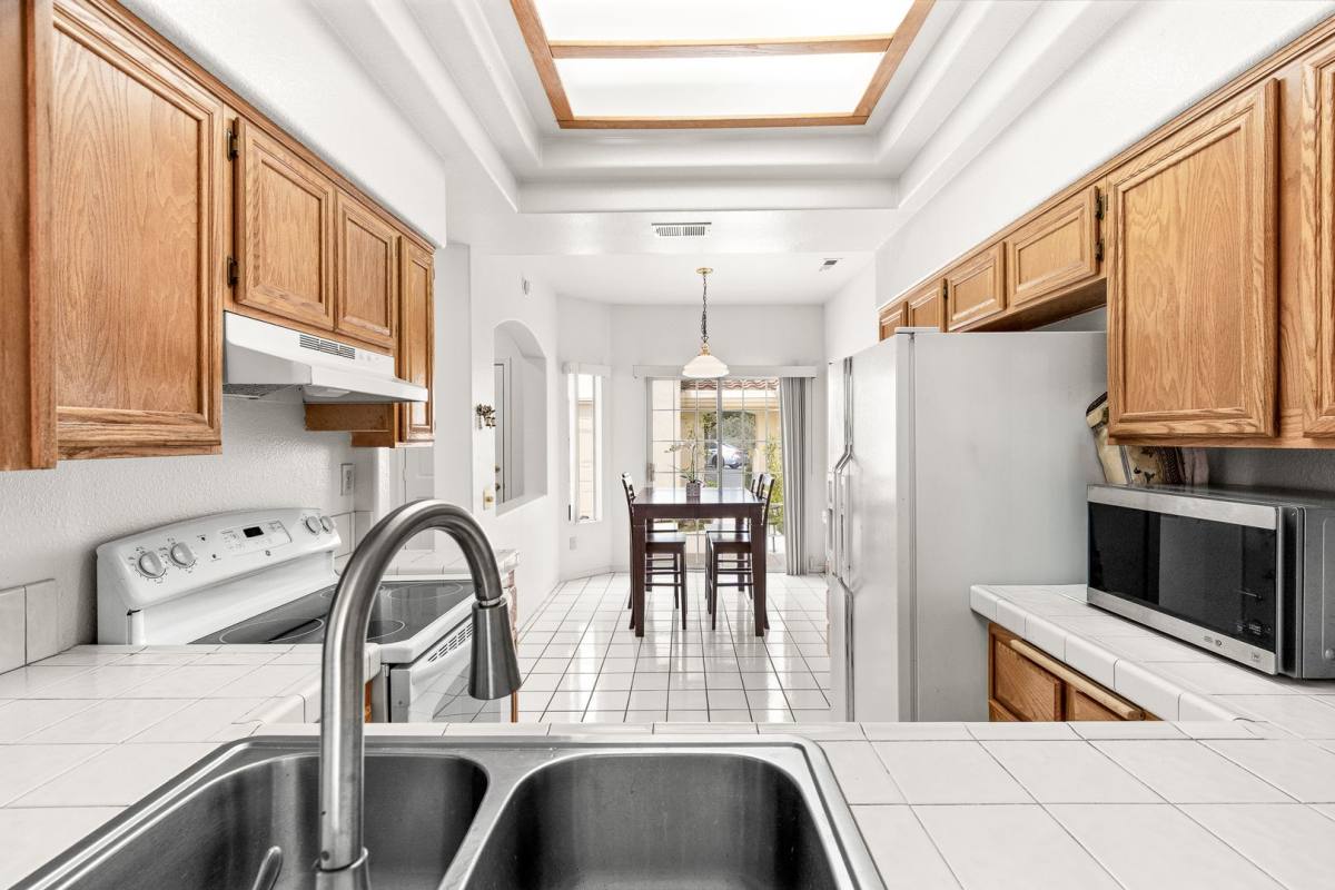 29665 Castle Creek Lane, Escondido, CA 92026 - House for Rent - Image 10