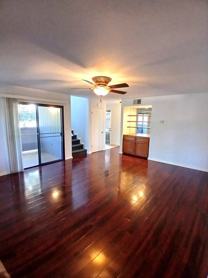 Townhouse for rent at 8126 Briar Ridge Lane, Citrus Heights, CA 95610