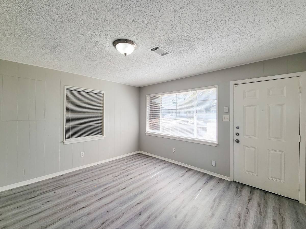 5007 Caplin St, Houston, TX 77026 - House for Rent - Image 5