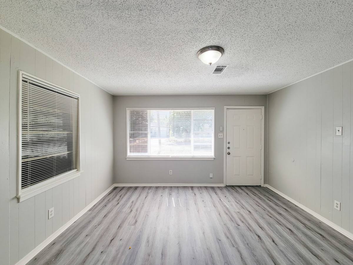 5007 Caplin St, Houston, TX 77026 - House for Rent - Image 3