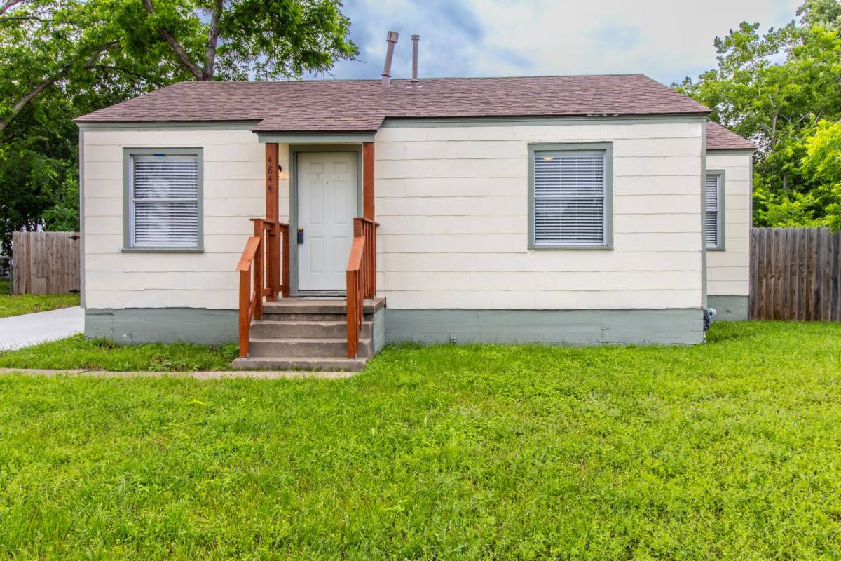 House for rent at 4844 Harford Dr, Fort Worth, TX 76114