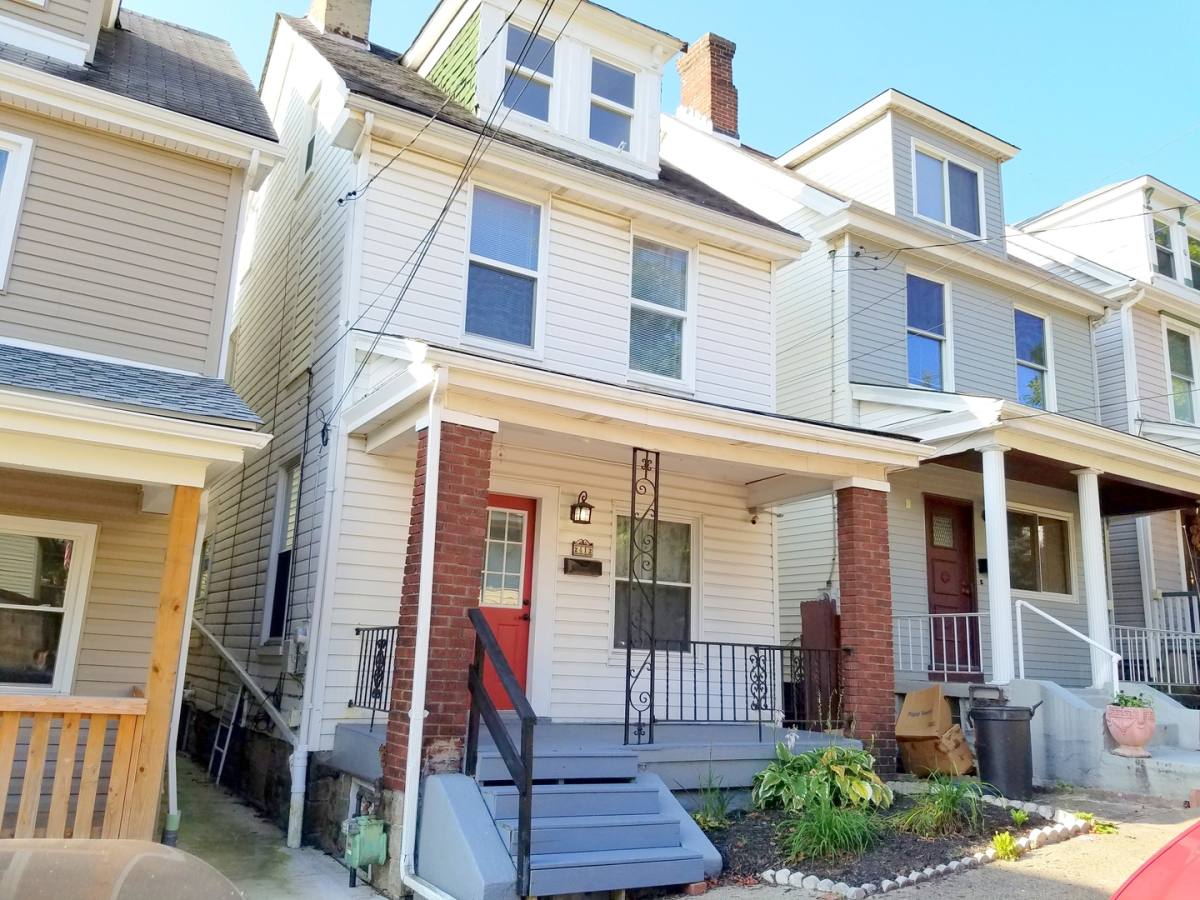 2412 Patterson St, Pittsburgh, PA 15203 - House for Rent - Image 2