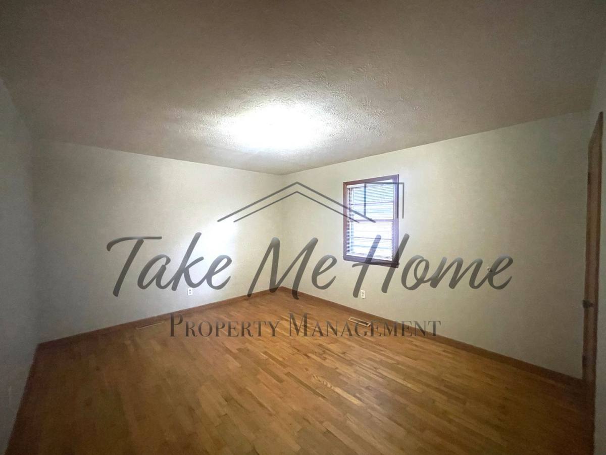 526 N Lone Pine #A, Springfield, MO 65802 - House for Rent - Image 6