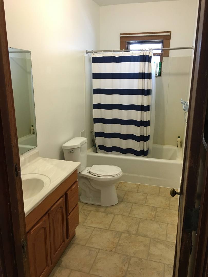 933 E Gorham St, Madison, WI 53703 - Apartment for Rent - Image 3