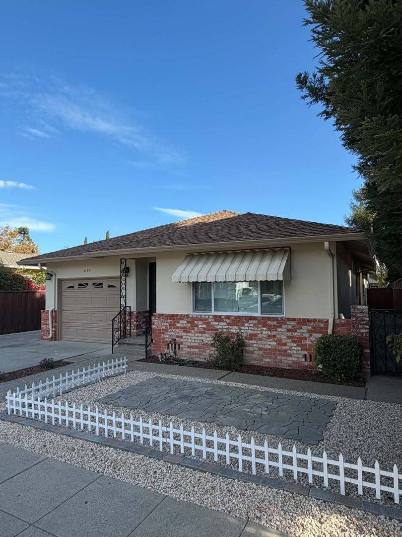 419-421 Clinton St, Redwood City, CA 94062 - Apartment for Rent - Image 1