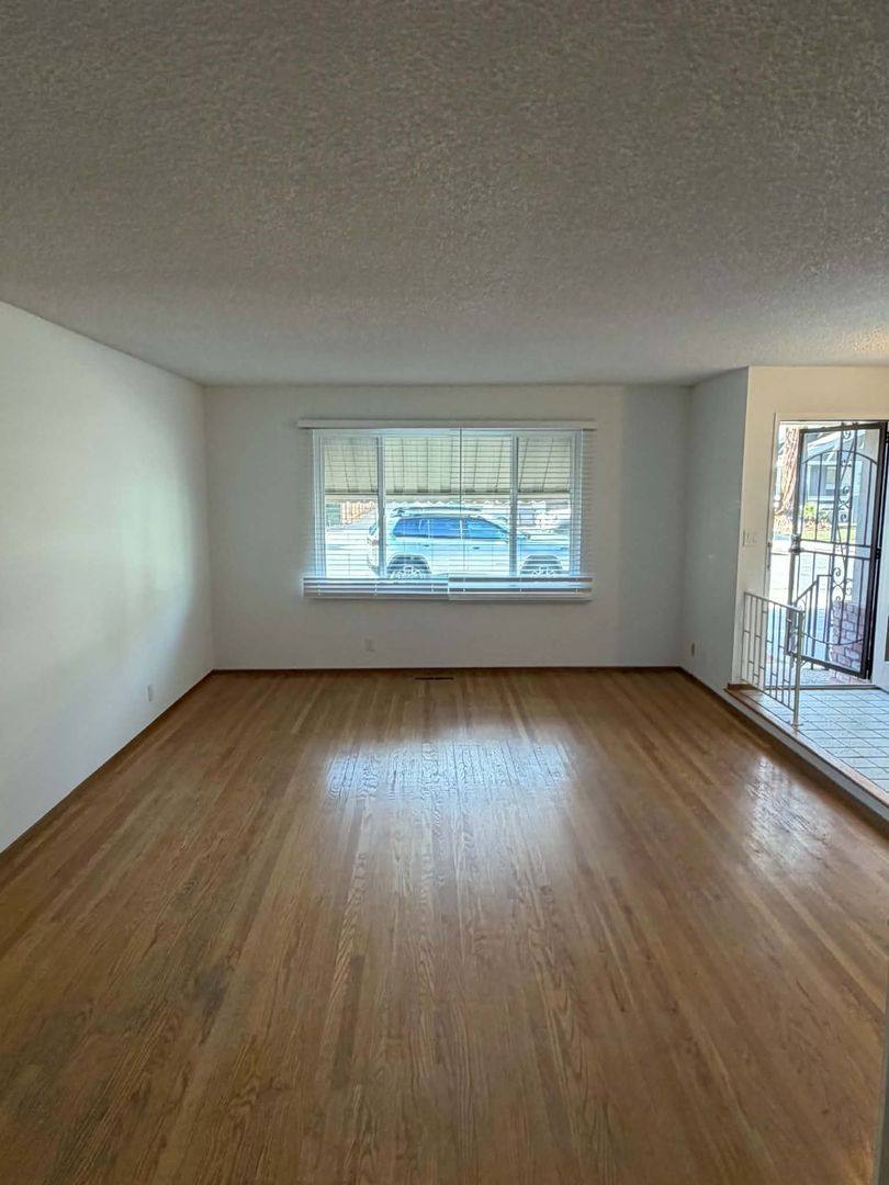 419-421 Clinton St, Redwood City, CA 94062 - Apartment for Rent - Image 5