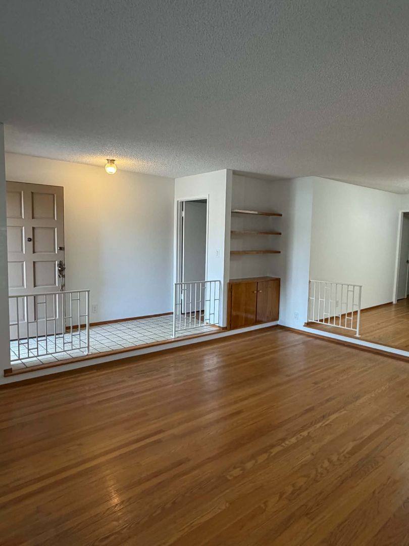 419-421 Clinton St, Redwood City, CA 94062 - Apartment for Rent - Image 3