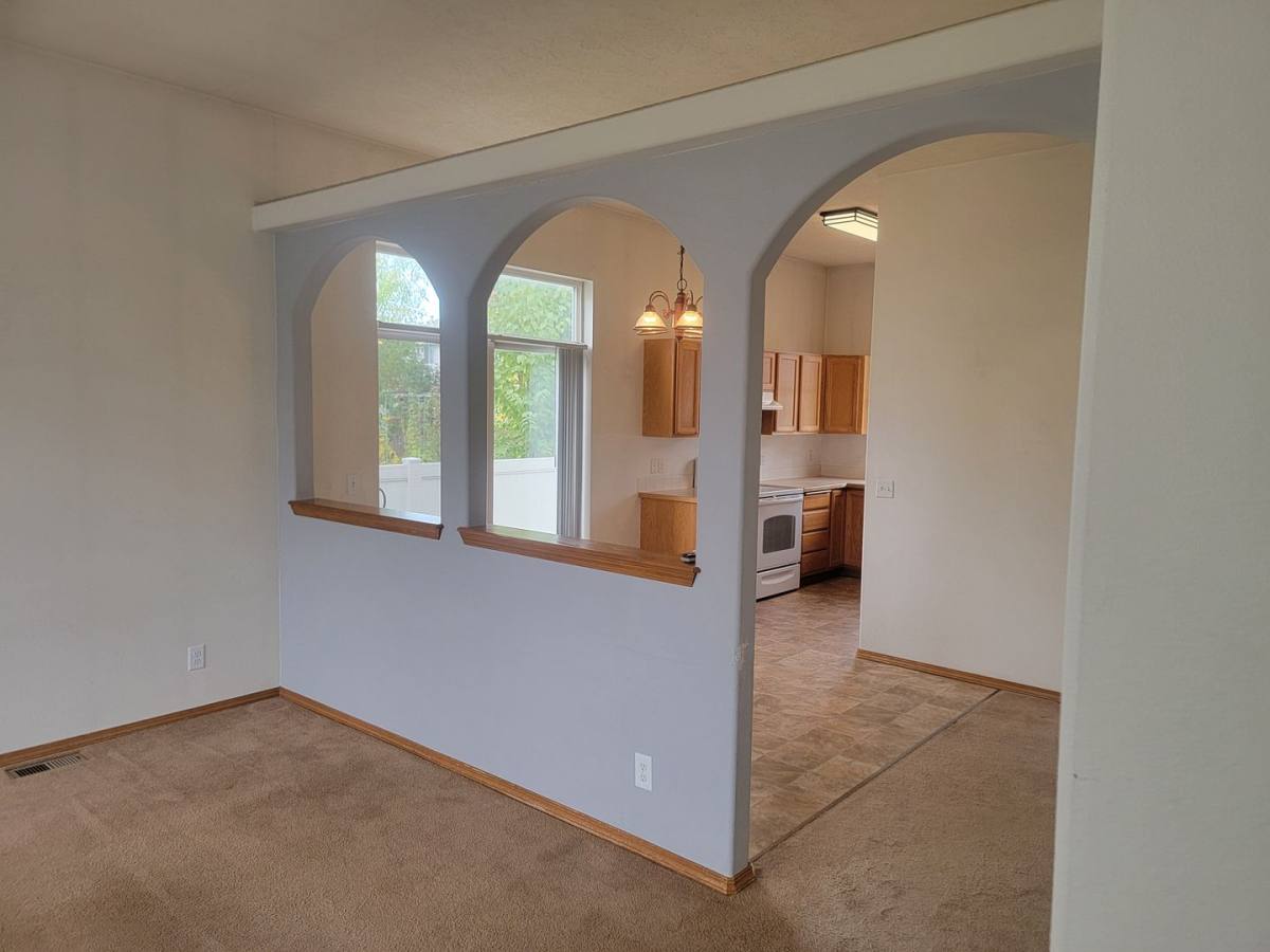 2465 W Sarge Court, Coeur d'Alene, ID 83815 - House for Rent - Image 3