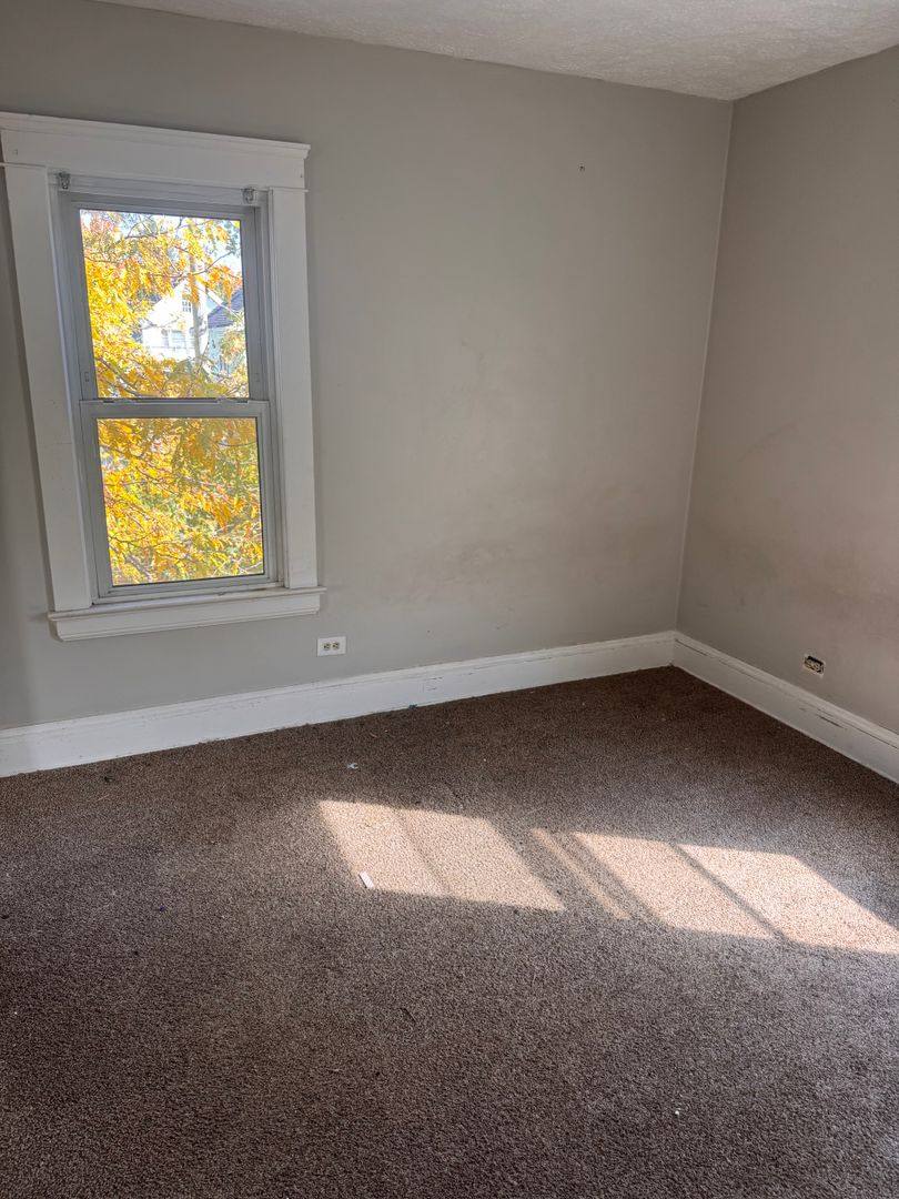893 Rudyard Rd, Cleveland, OH 44110 - Apartment for Rent - Image 5