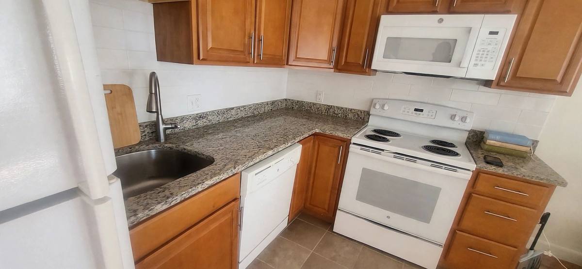 1126 Commonwealth Ave #18, Allston, MA 02134 - Apartment for Rent - Image 2