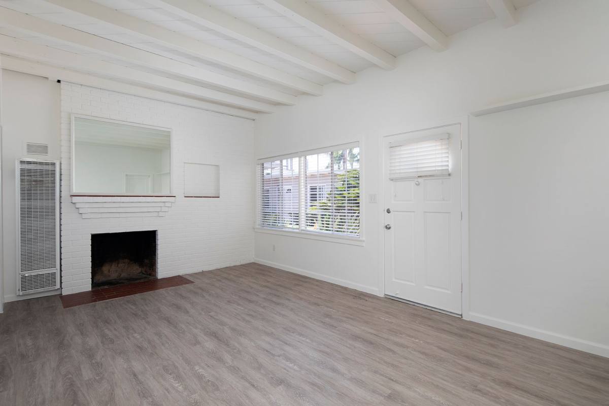 334-48 Rosemont St, La Jolla, CA 92037 - Apartment for Rent - Image 2