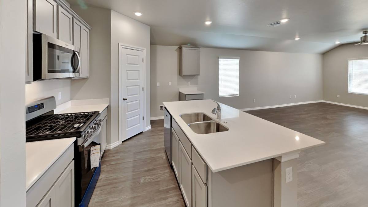 2764 Alice Way, Yukon, OK 73099 - House for Rent - Image 5