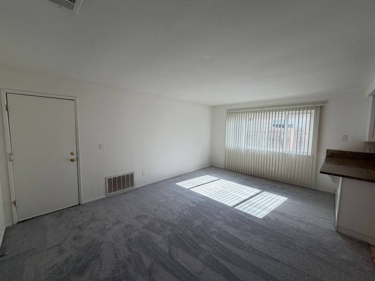 9980 Parkhurst Court, Elk Grove, CA 95624 - House for Rent - Image 9