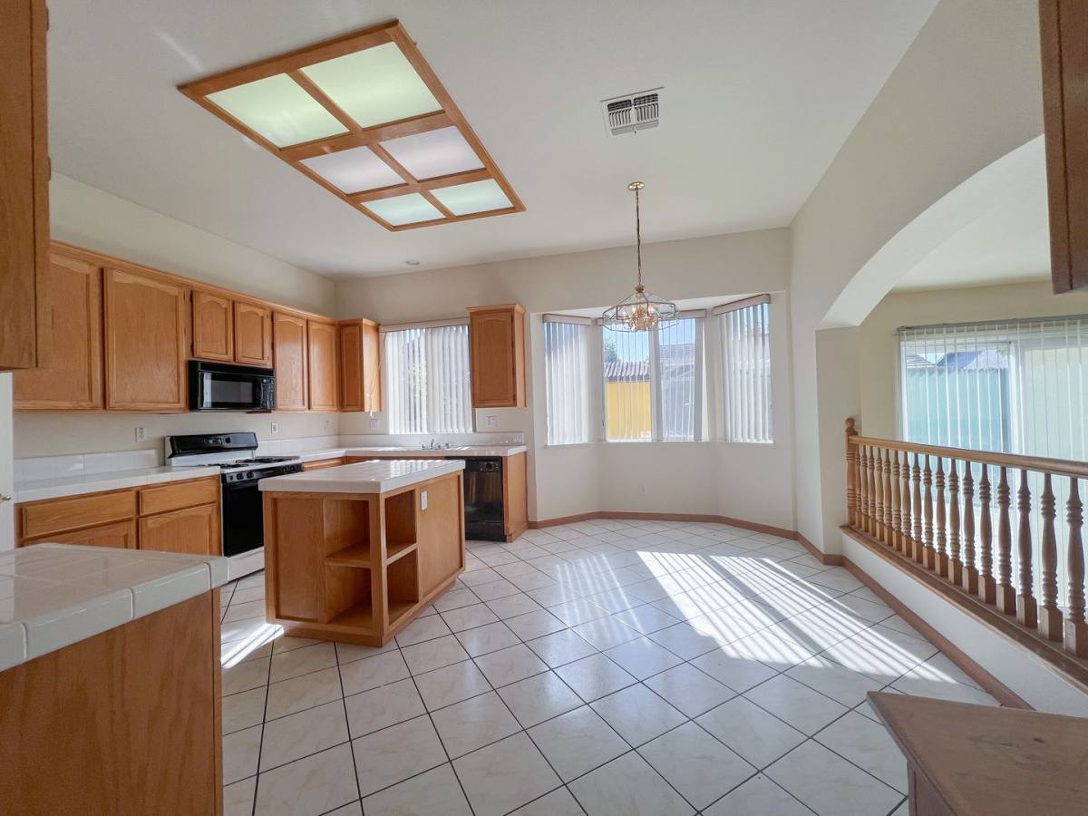 9264 Brevard Court, Sacramento, CA 95829 - House for Rent - Image 7