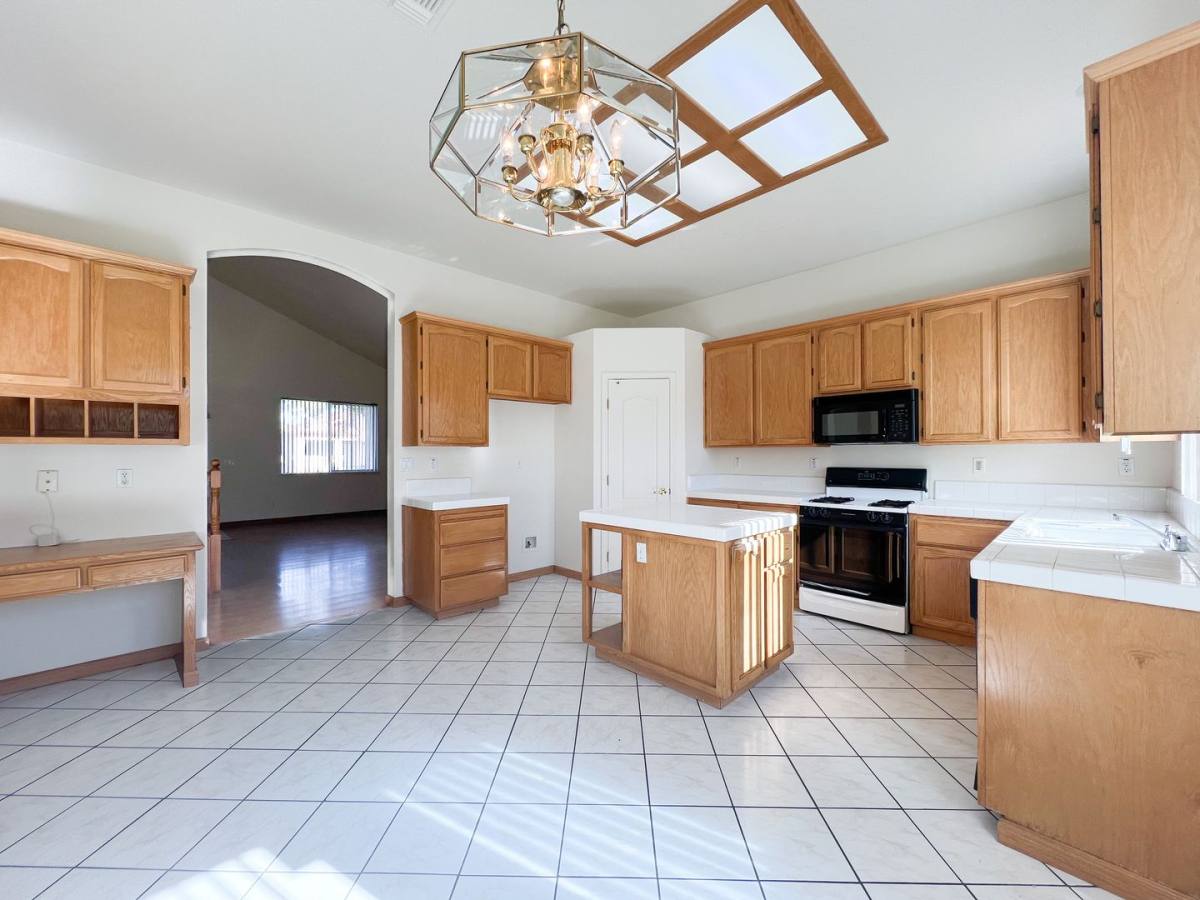 9264 Brevard Court, Sacramento, CA 95829 - House for Rent - Image 6