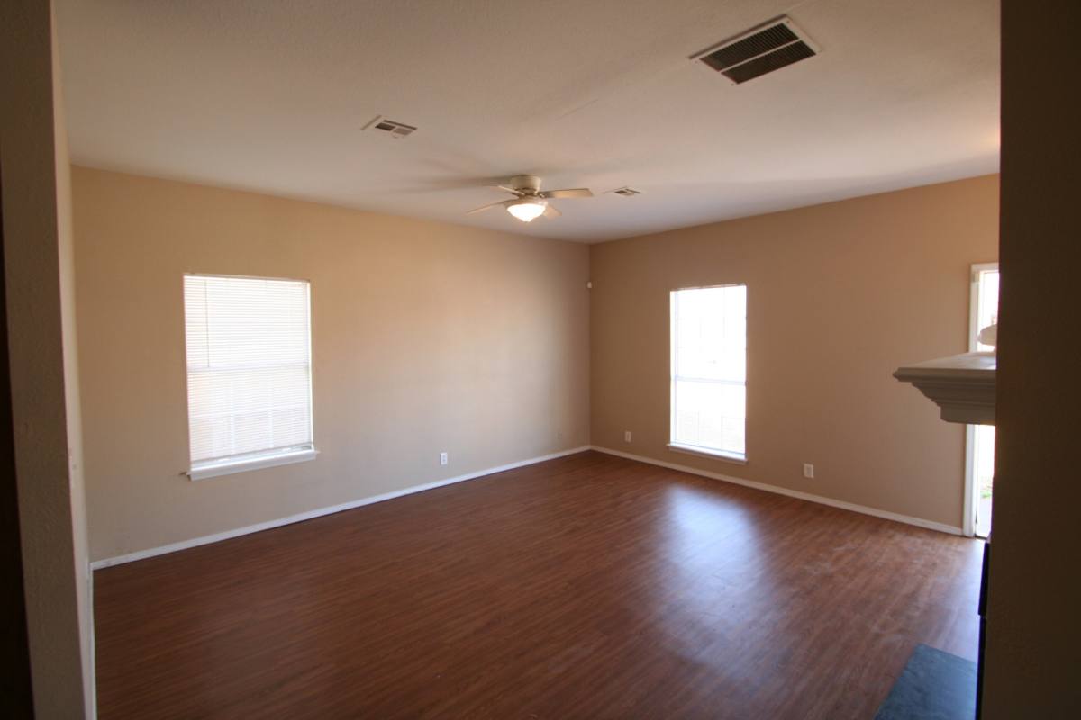 S 91st E Pl Duplex, 2421 2423 S, Tulsa, OK 74129 - Apartment for Rent - Image 5