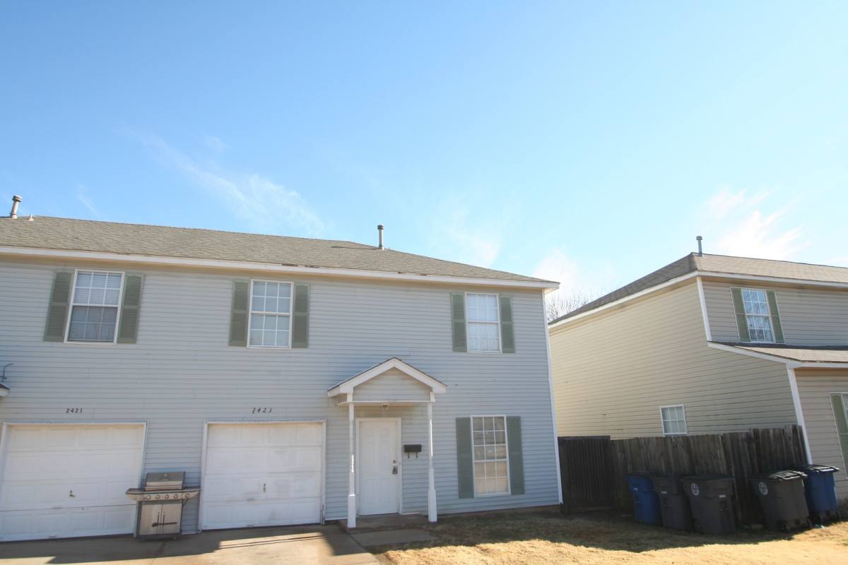 S 91st E Pl Duplex, 2421 2423 S, Tulsa, OK 74129 - Apartment for Rent - Image 3