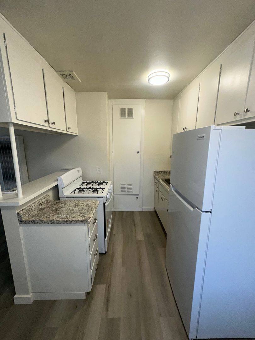 7240 Alabama Ave, Canoga Park, CA 91303 - Apartment for Rent - Image 4