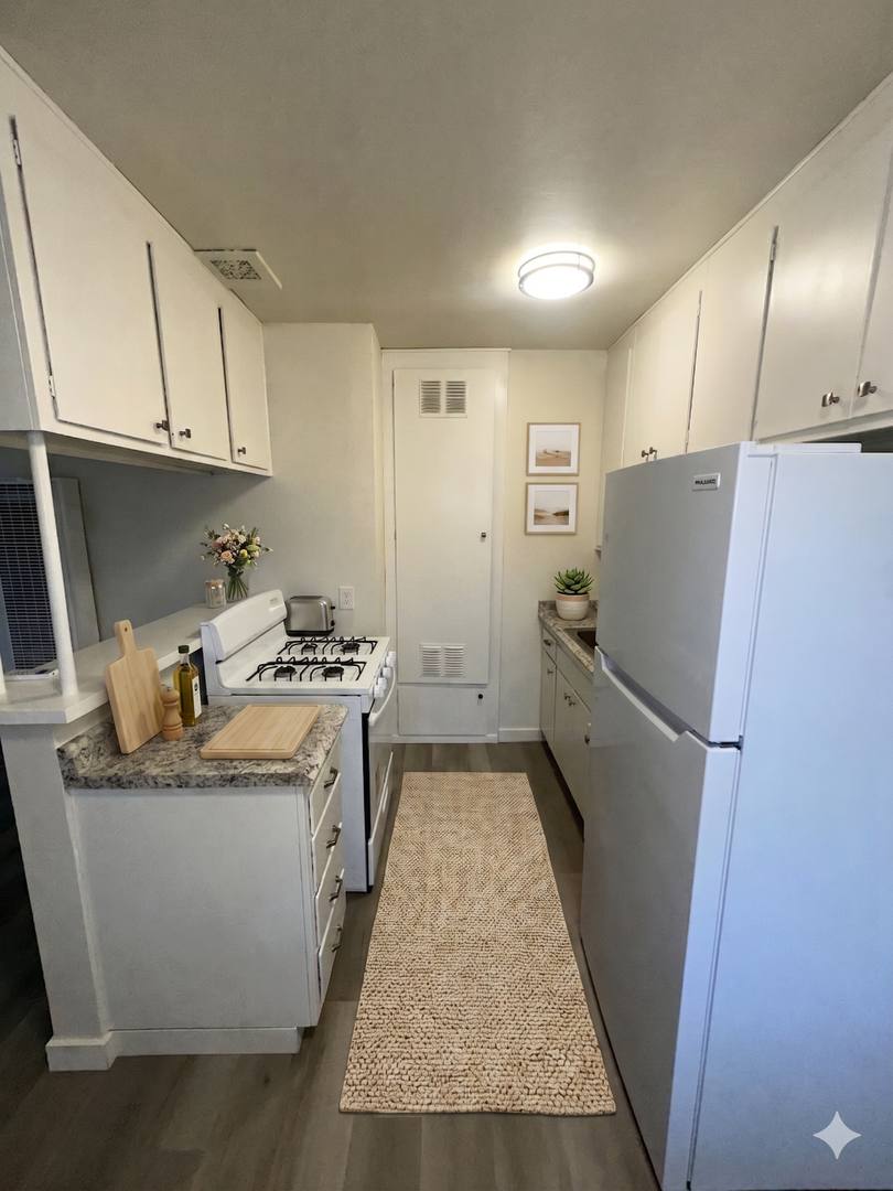 7240 Alabama Ave, Canoga Park, CA 91303 - Apartment for Rent - Image 3