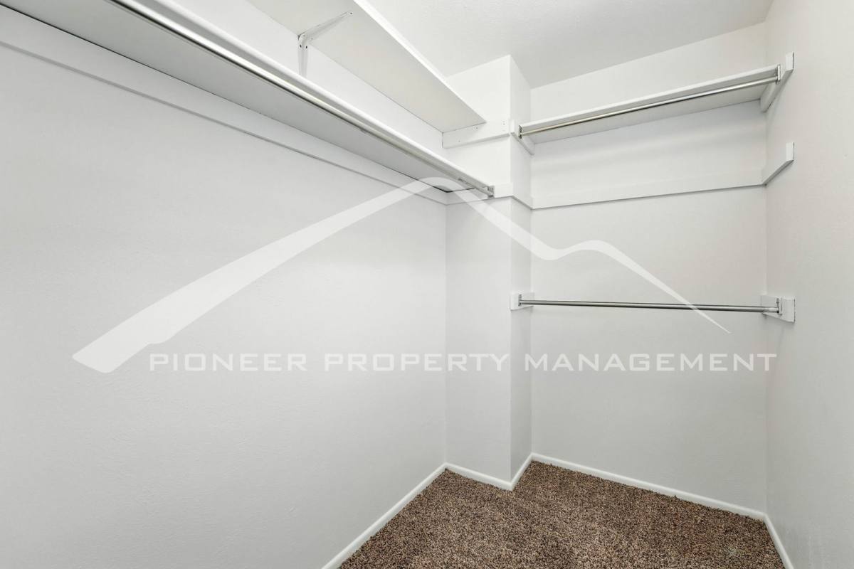 16327 E Brunswick Place, Aurora, CO 80013 - House for Rent - Image 9