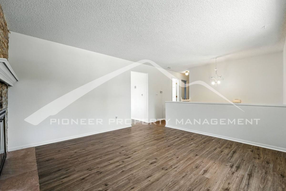 16327 E Brunswick Place, Aurora, CO 80013 - House for Rent - Image 4